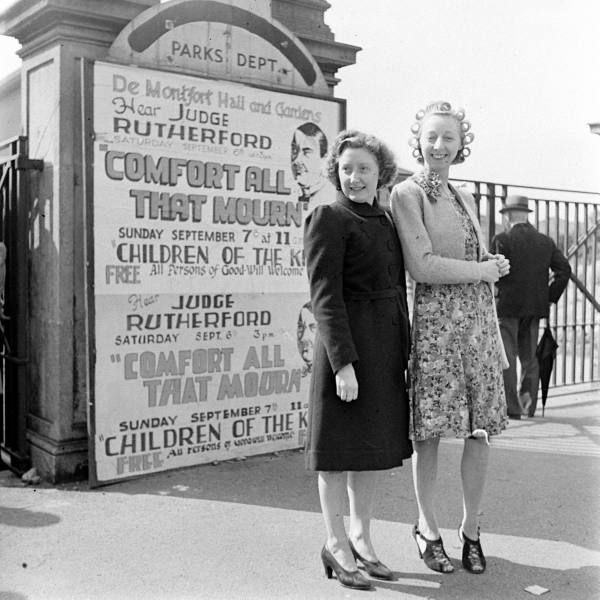 jehovahs witness dating australia